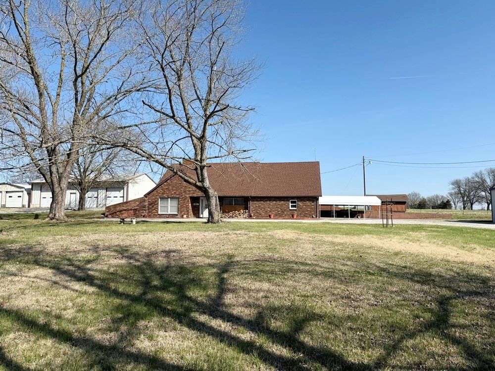 3705 E 150 Road — photo 4
