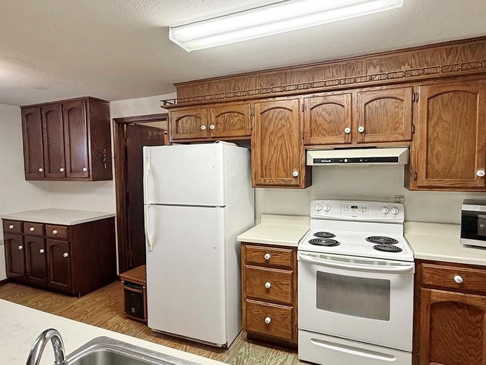 3705 E 150 Road — photo 17