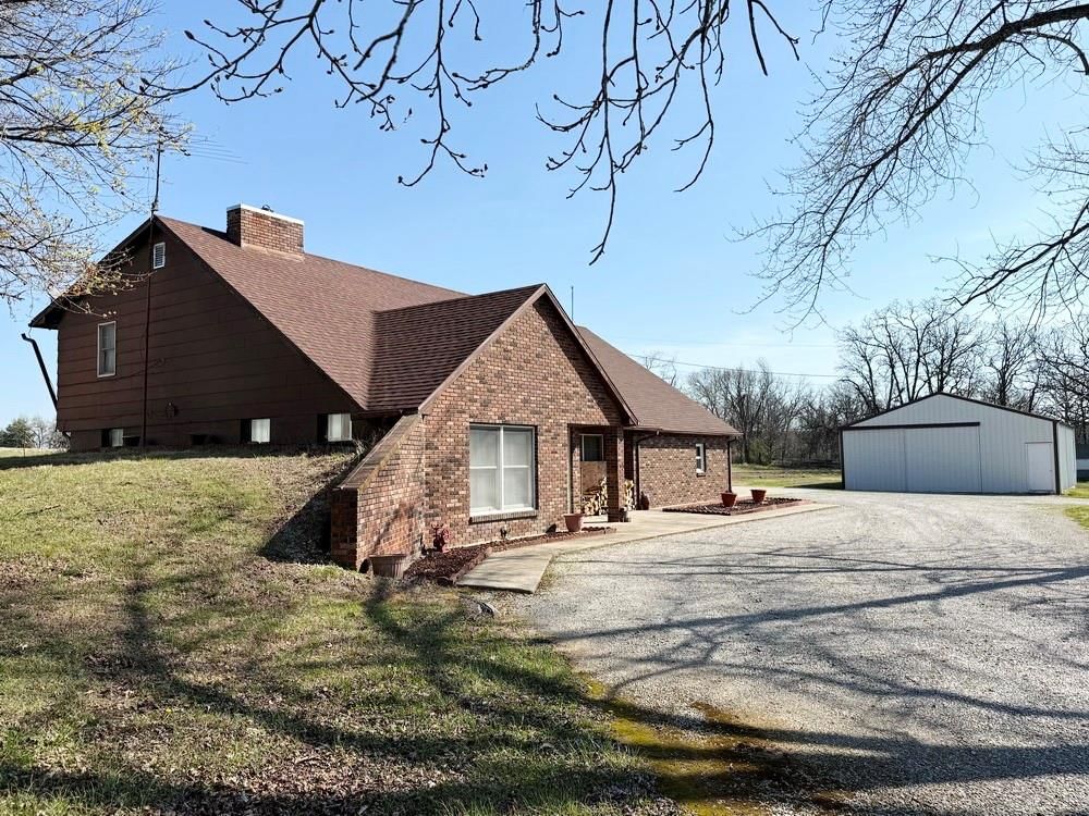3705 E 150 Road — photo 36