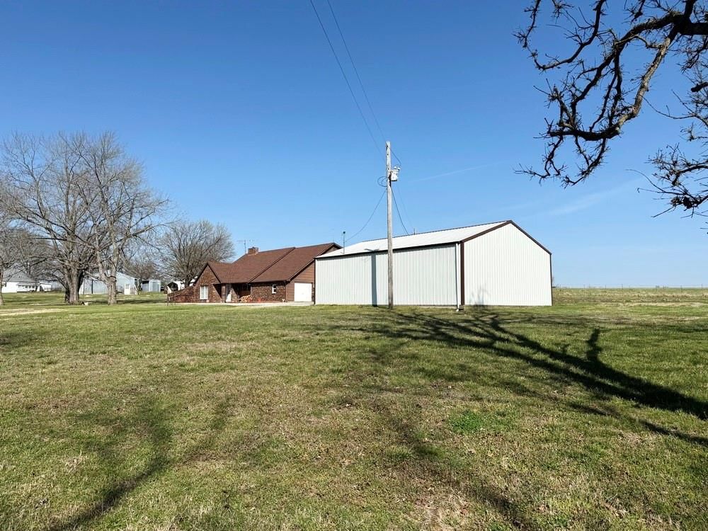 3705 E 150 Road — photo 39