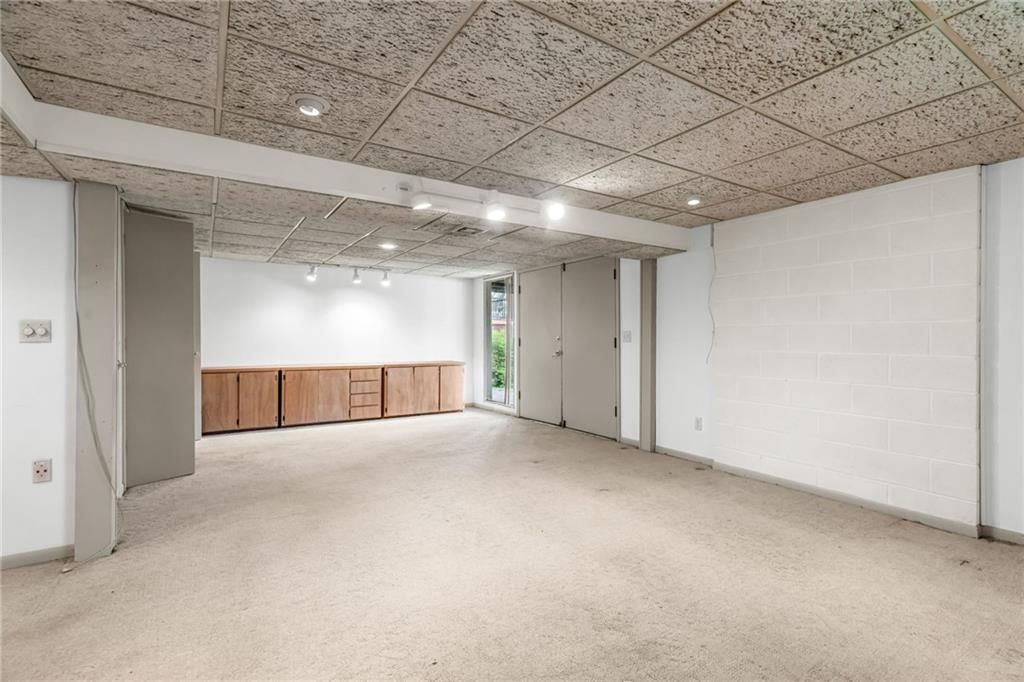 8216 NW Forest Drive — photo 21