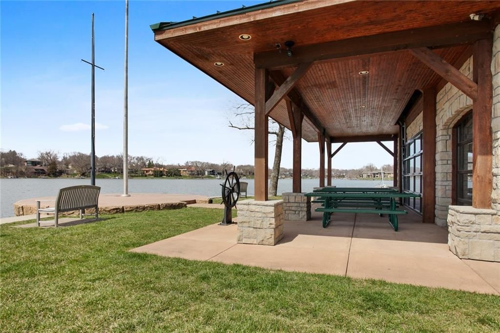 8216 NW Forest Drive — photo 37