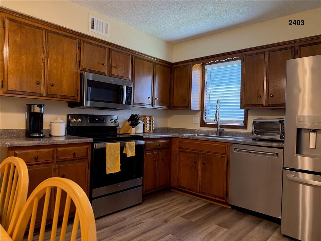 2401 & 2403 SW 6th Street — photo 15
