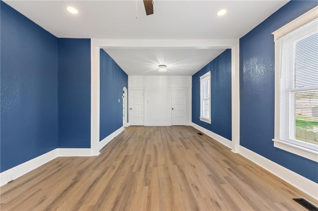 11209 Chicago Avenue — photo 14