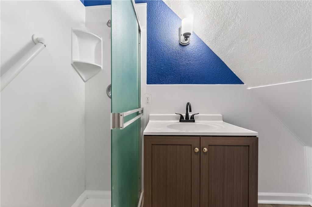 11209 Chicago Avenue — photo 24