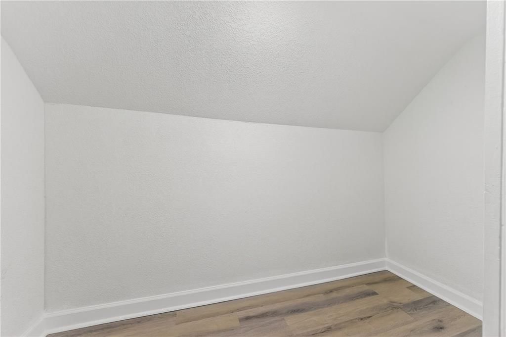 11209 Chicago Avenue — photo 36