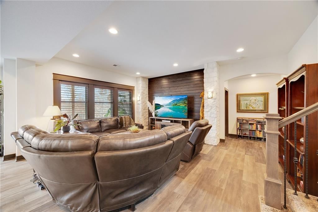 336 Thoreau Circle — photo 34