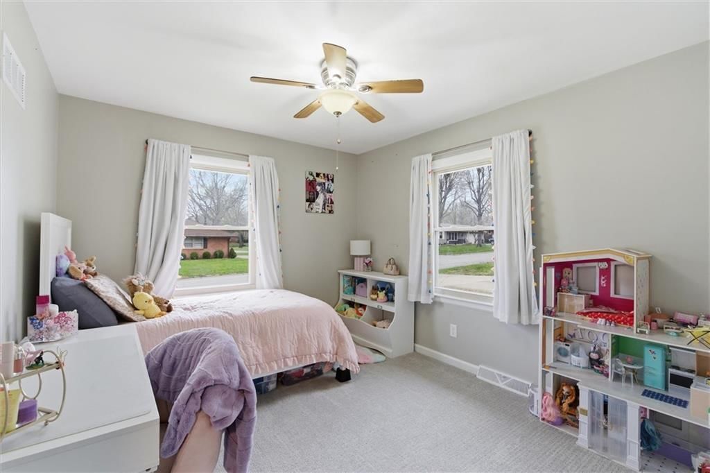 601 James Street — photo 16