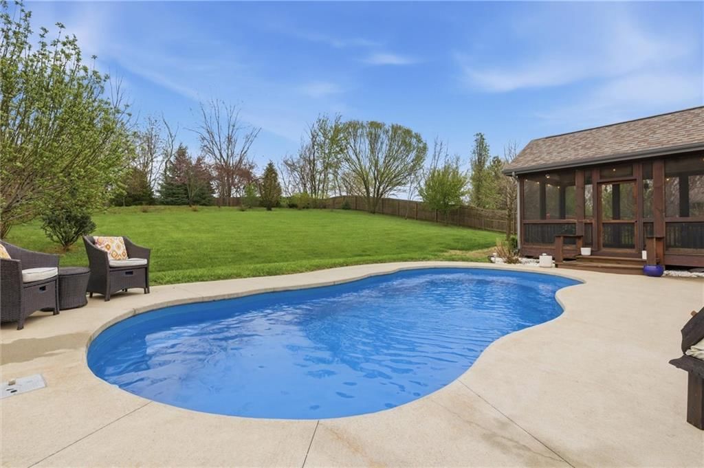 13335 N Bedford Falls Drive — photo 2