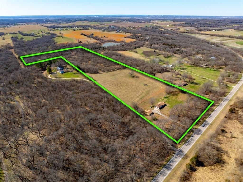 24069 Chieftain Road — photo 1