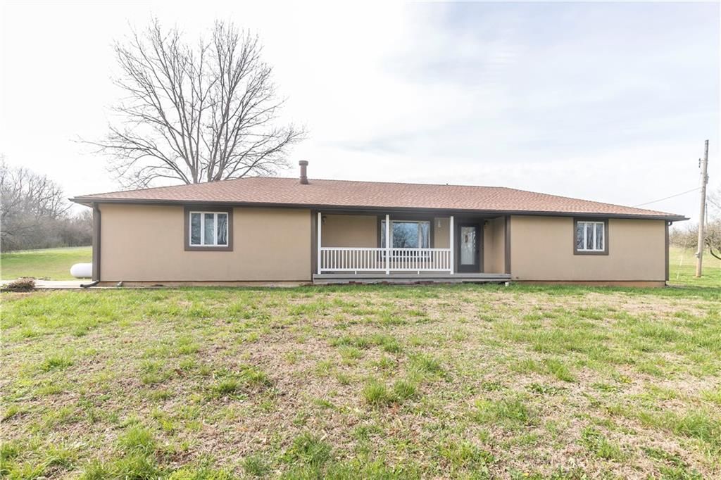 24069 Chieftain Road — photo 3