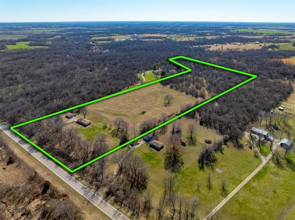 24069 Chieftain Road — photo 8