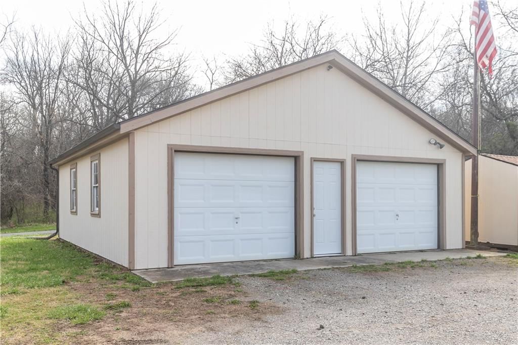 24069 Chieftain Road — photo 19