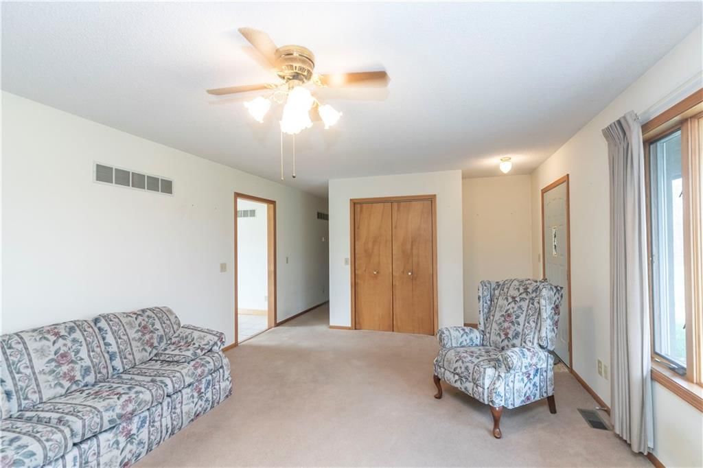 24069 Chieftain Road — photo 27