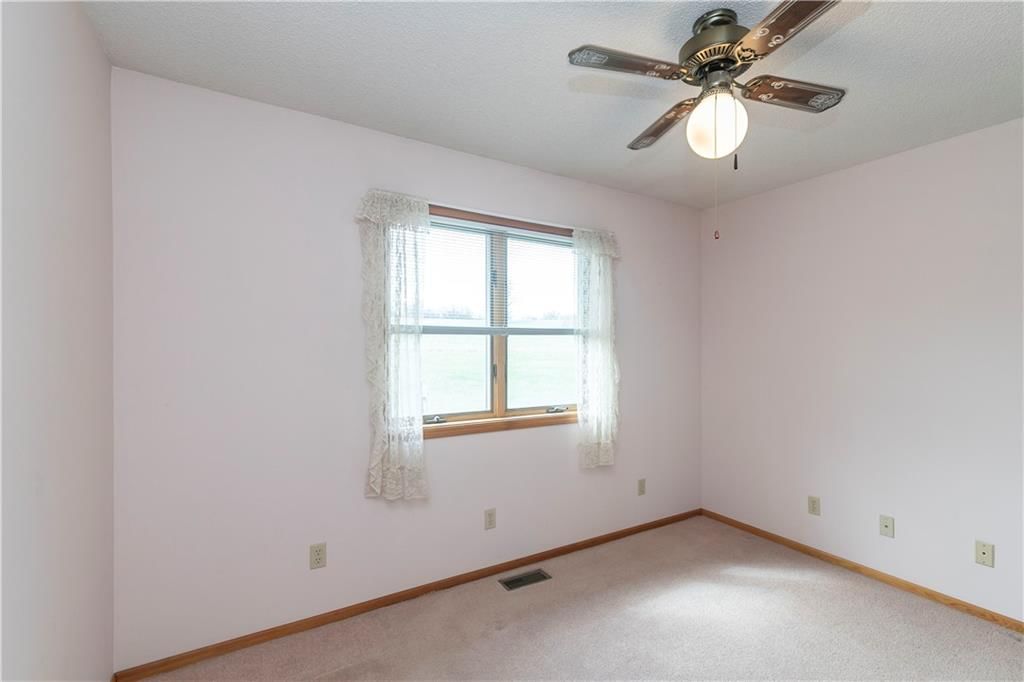 24069 Chieftain Road — photo 36