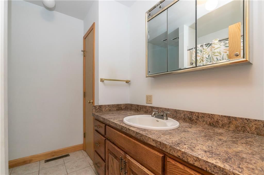 24069 Chieftain Road — photo 45