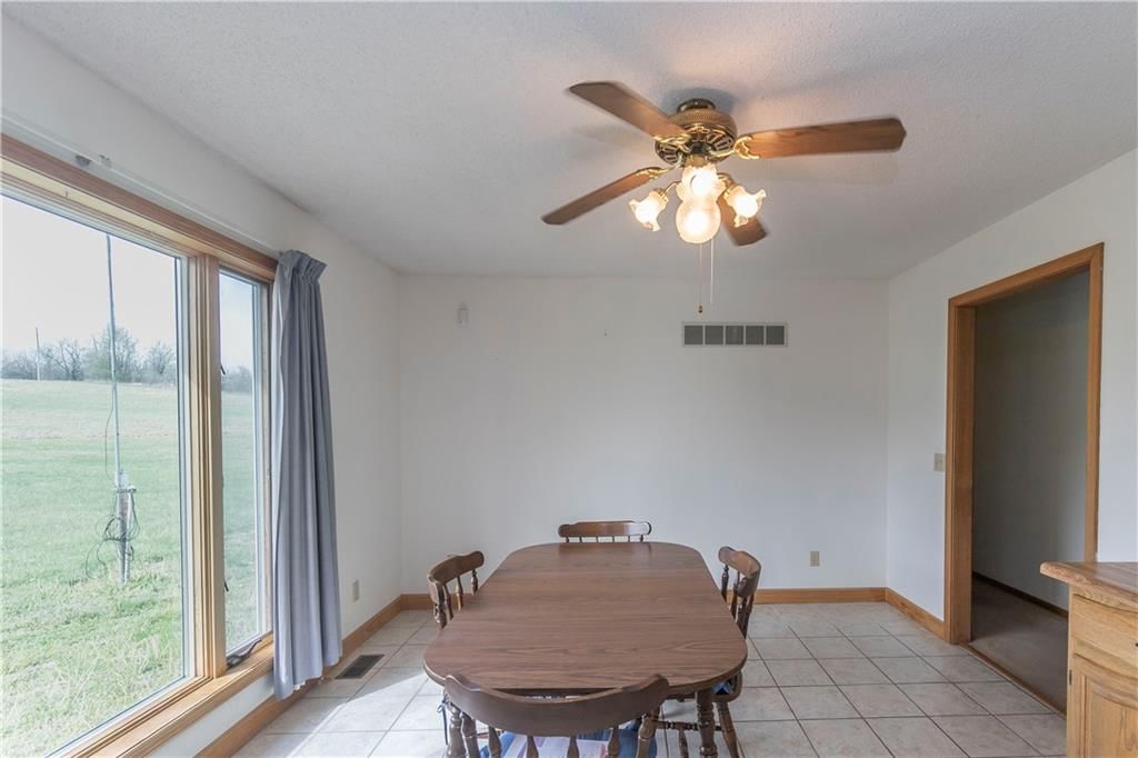 24069 Chieftain Road — photo 53