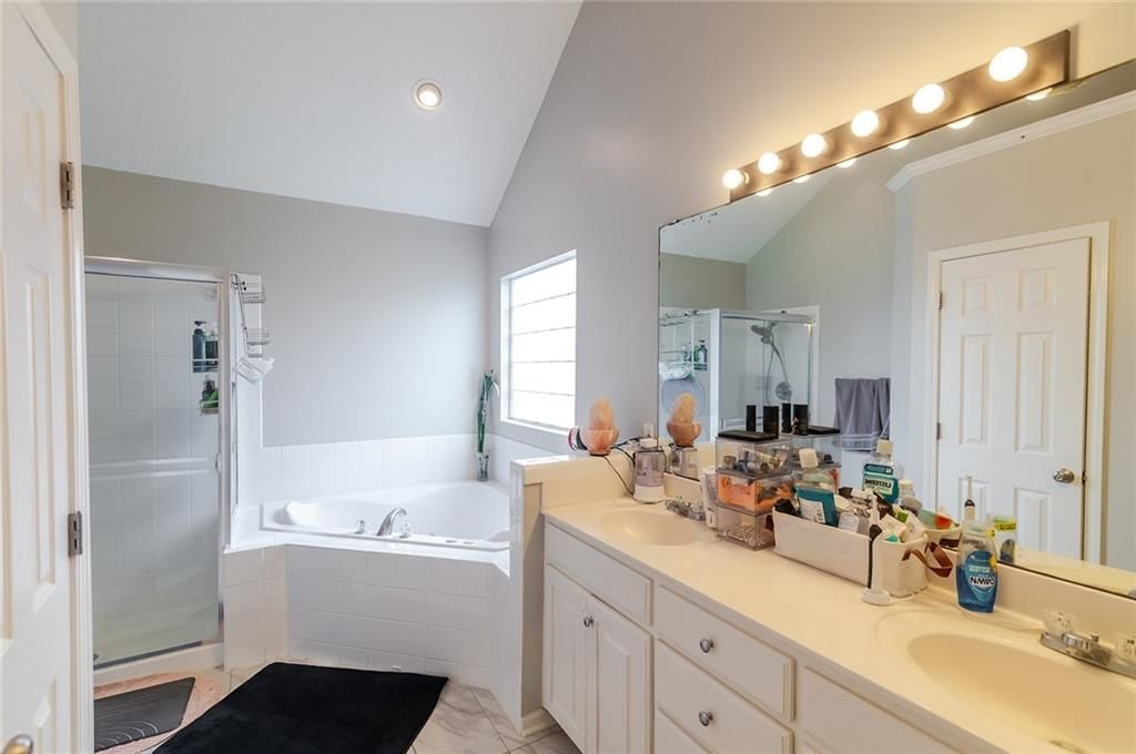 12212 Clubhouse Drive — photo 32
