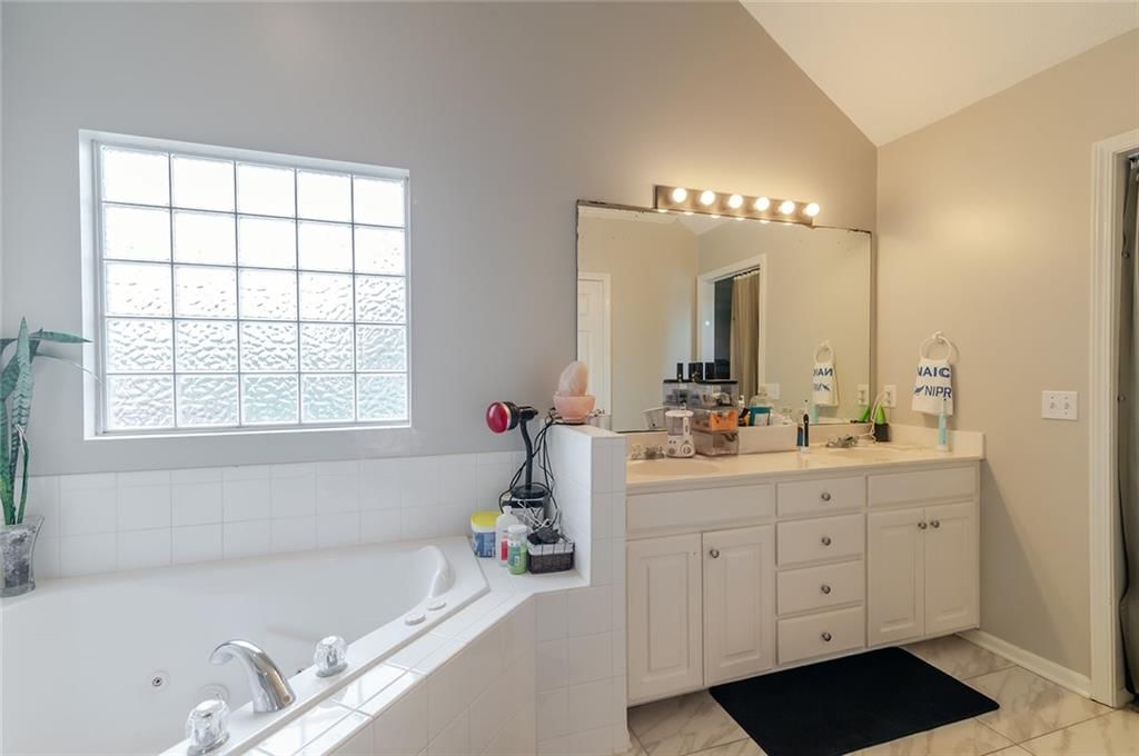 12212 Clubhouse Drive — photo 34