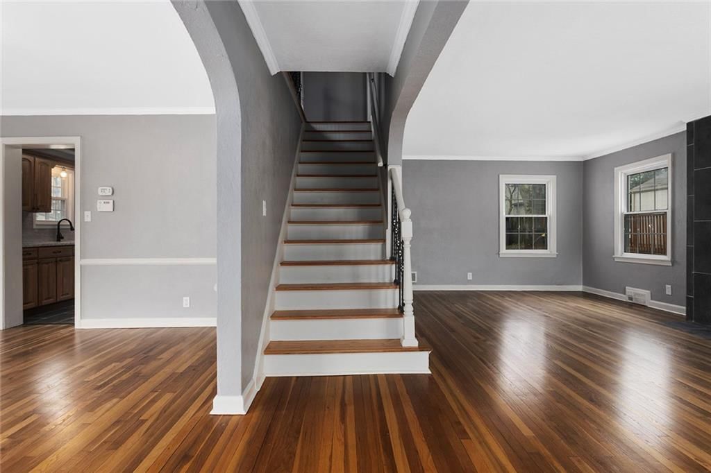 7339 Holmes Road — photo 3
