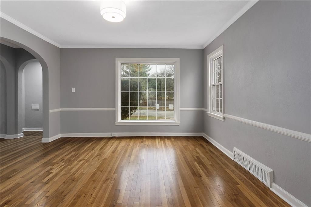 7339 Holmes Road — photo 9