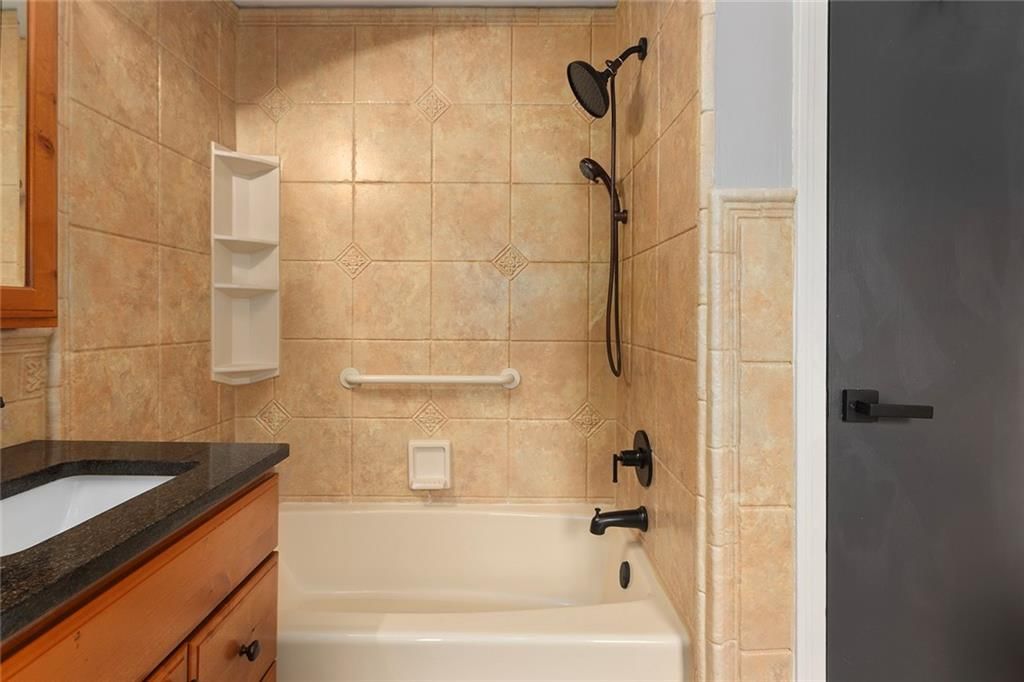 7339 Holmes Road — photo 17