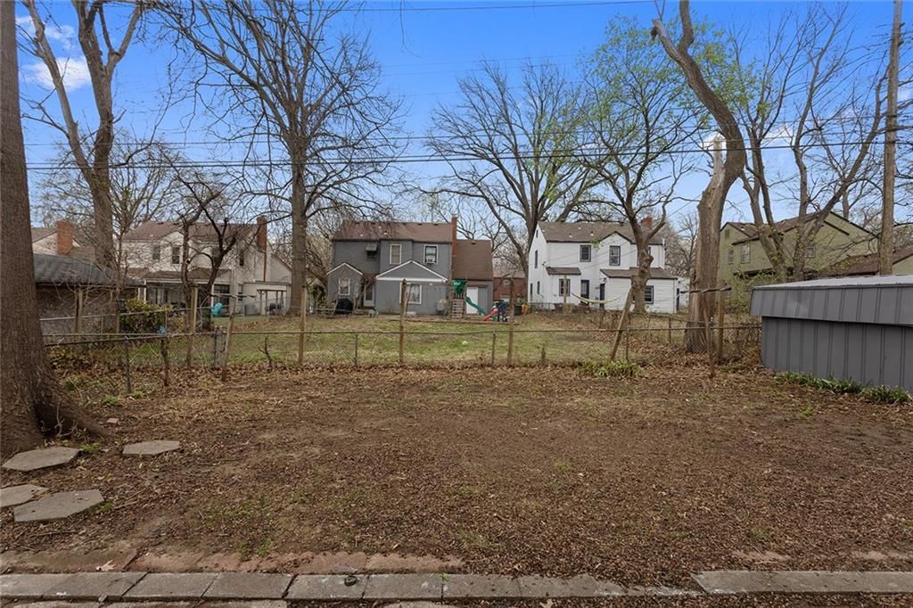 7339 Holmes Road — photo 33