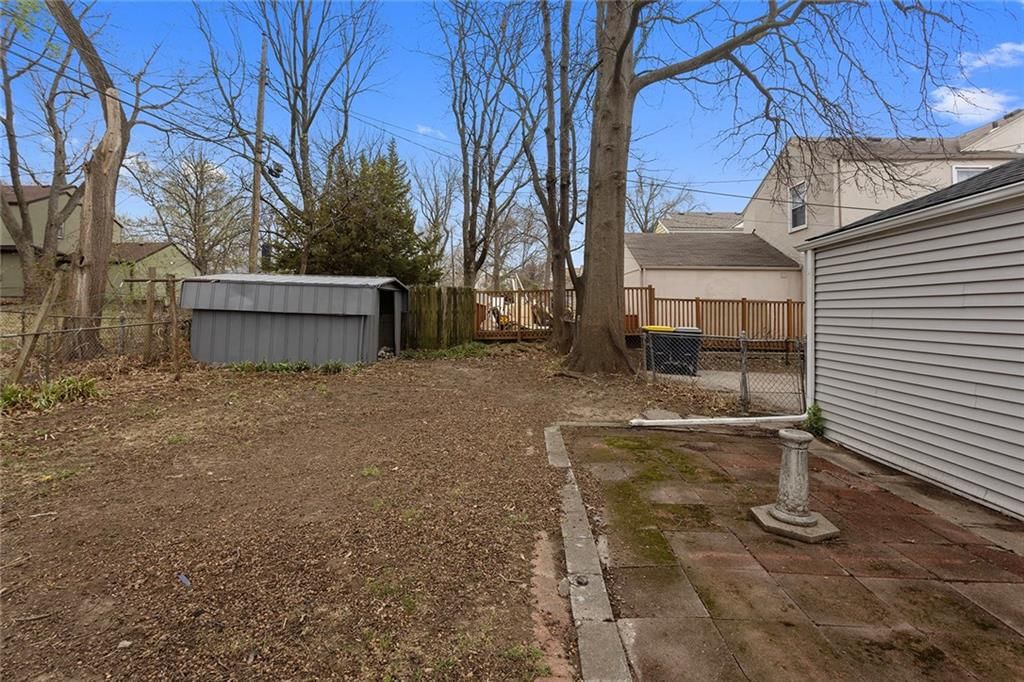 7339 Holmes Road — photo 34