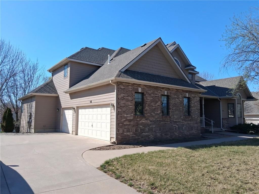 1250 Columbine Circle — photo 2