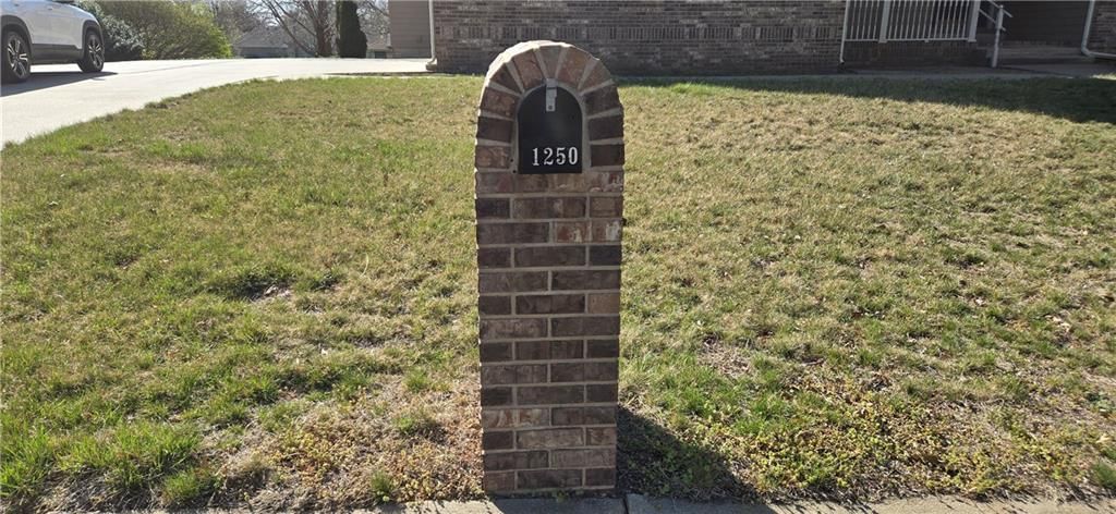 1250 Columbine Circle — photo 6