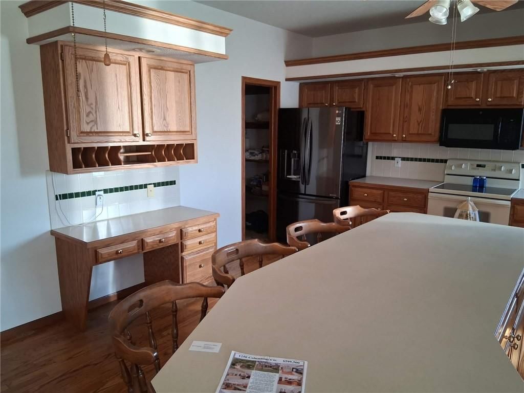 1250 Columbine Circle — photo 34