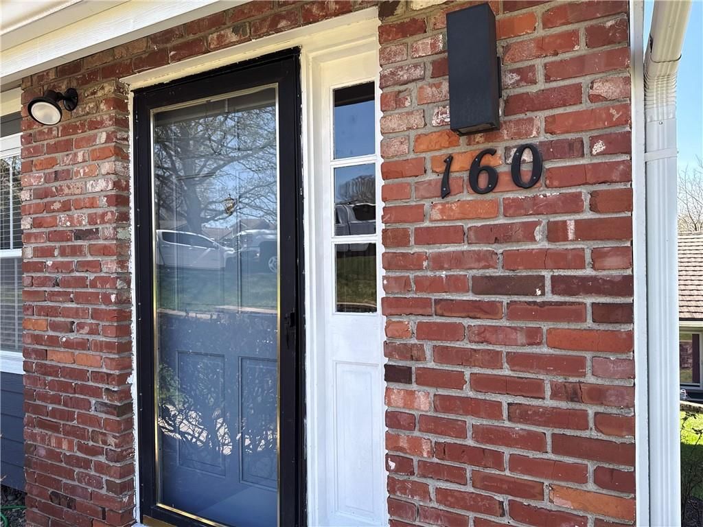 160 NE Bayview Drive — photo 2