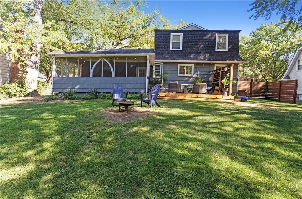 9544 Roe Avenue — photo 27
