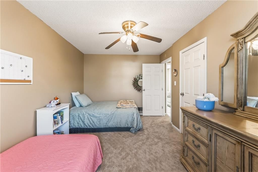 11030 N Charlotte Street — photo 24
