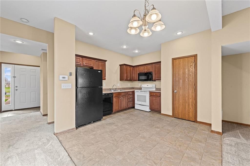 1640 SW Madison Street — photo 7
