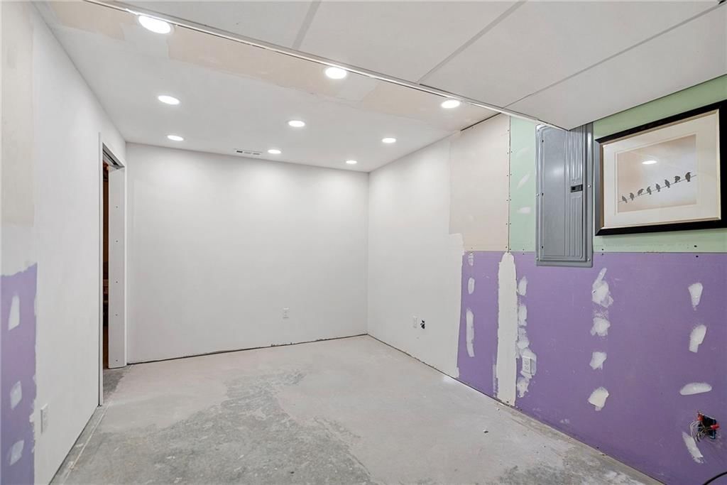 10974 S Barker Road — photo 43