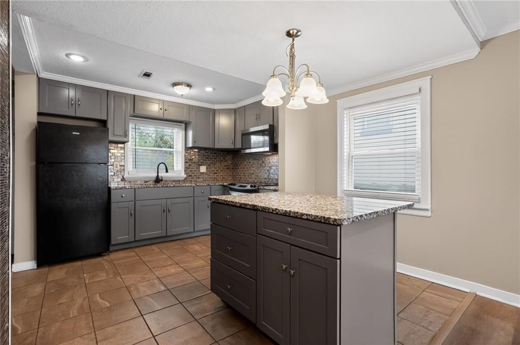 6315 S Benton Avenue — photo 10