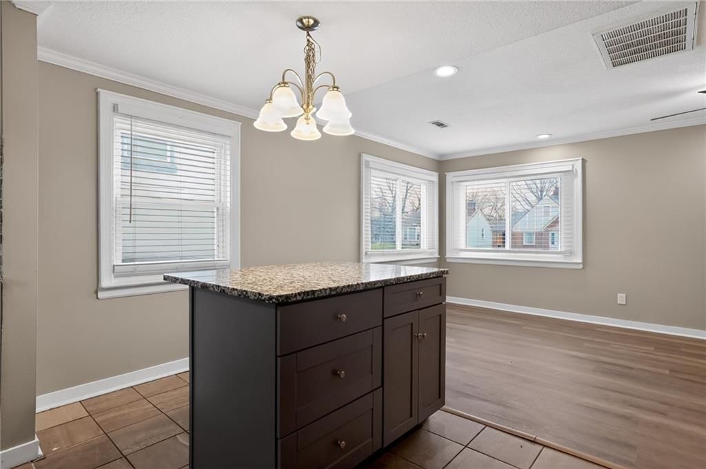 6315 S Benton Avenue — photo 11