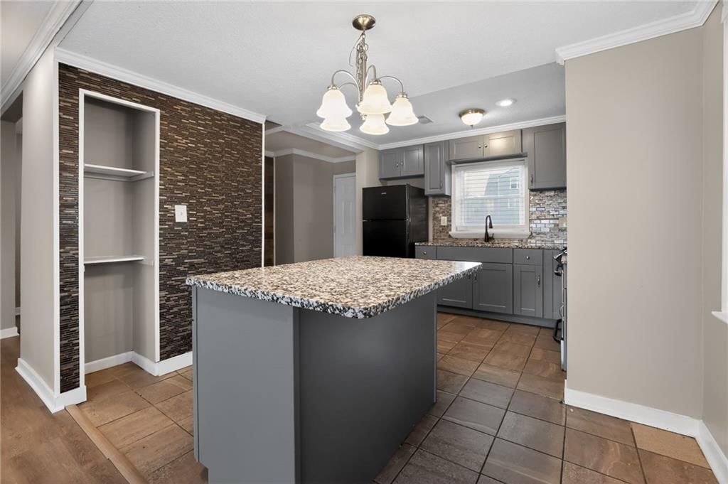6315 S Benton Avenue — photo 15
