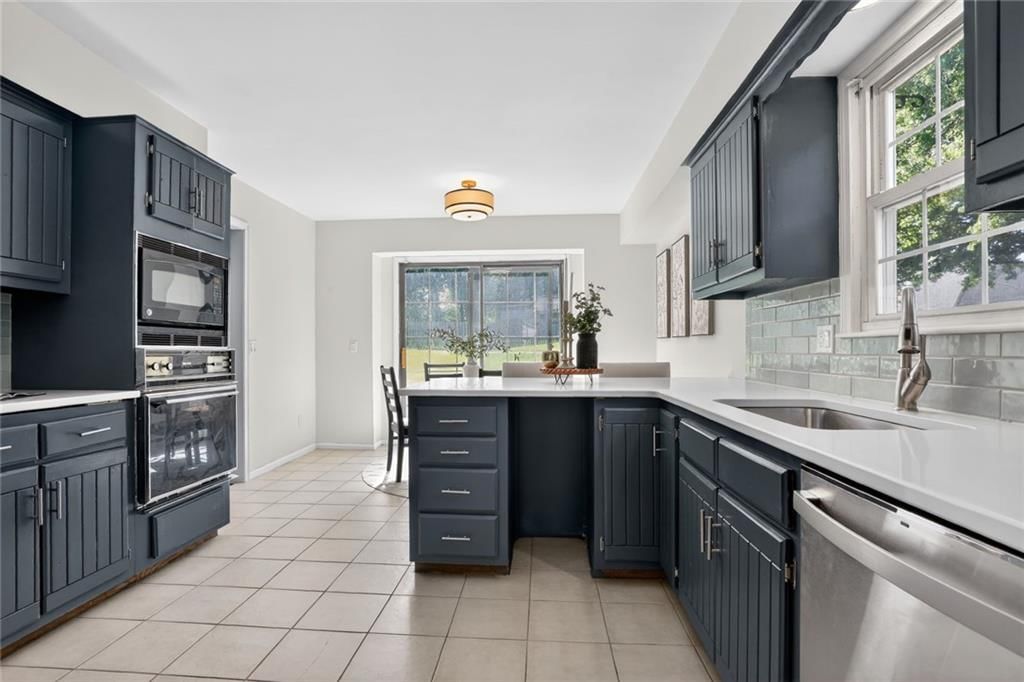 5751 Richards Circle — photo 10