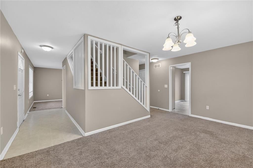 527 Oakland Avenue — photo 5