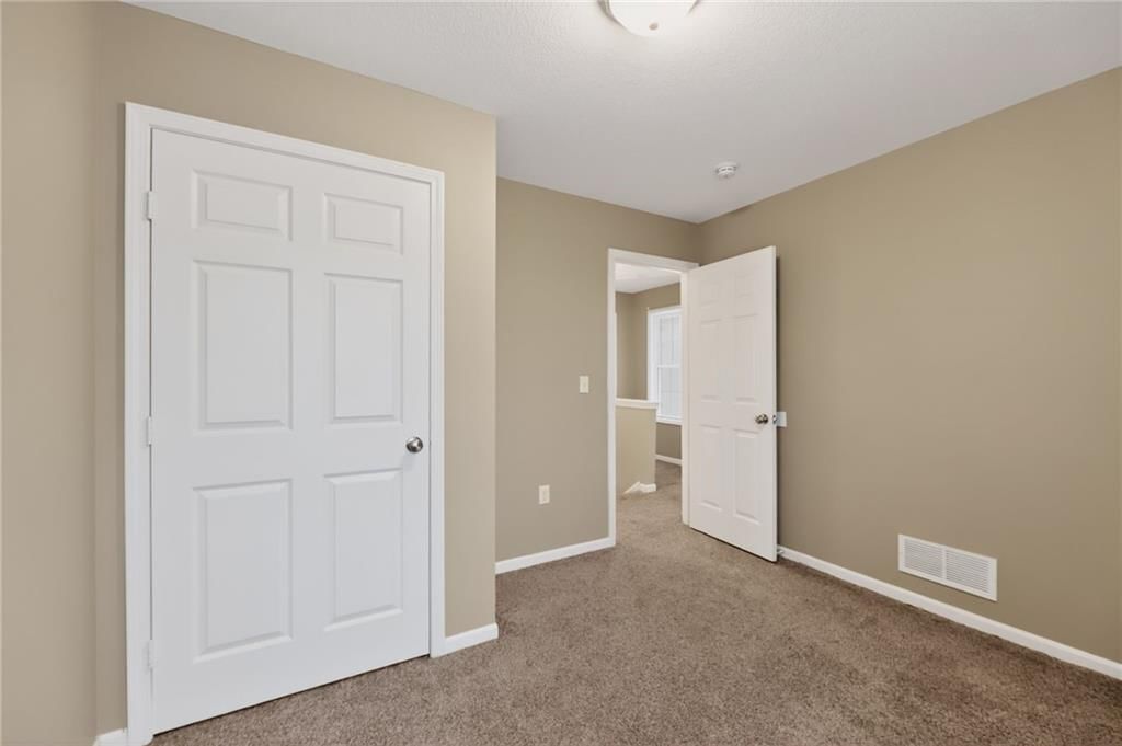 527 Oakland Avenue — photo 22