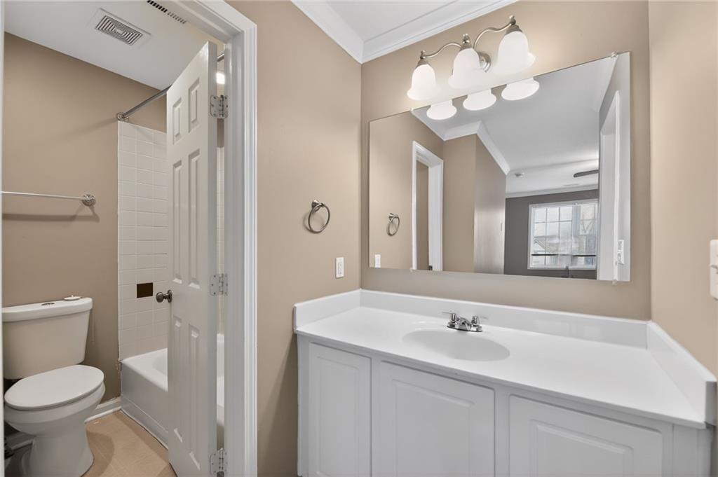 527 Oakland Avenue — photo 23