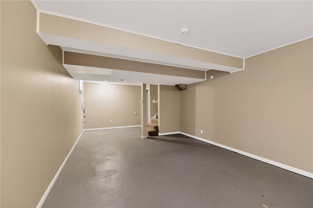 527 Oakland Avenue — photo 26