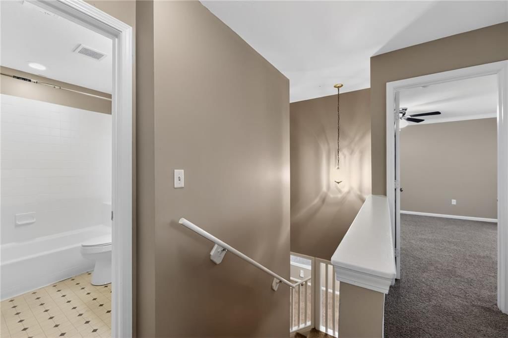 527 Oakland Avenue — photo 28