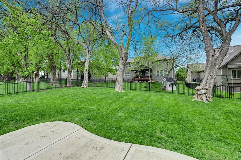 9149 Green Road — photo 44