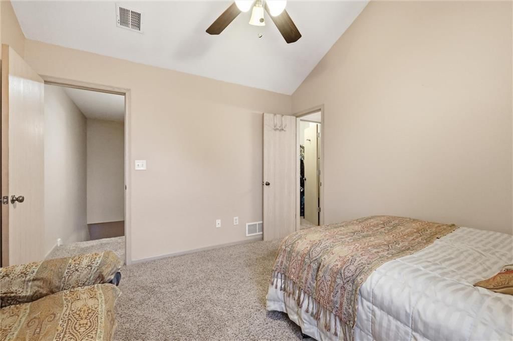5554 NW SUNRISE MEADOW Lane — photo 17