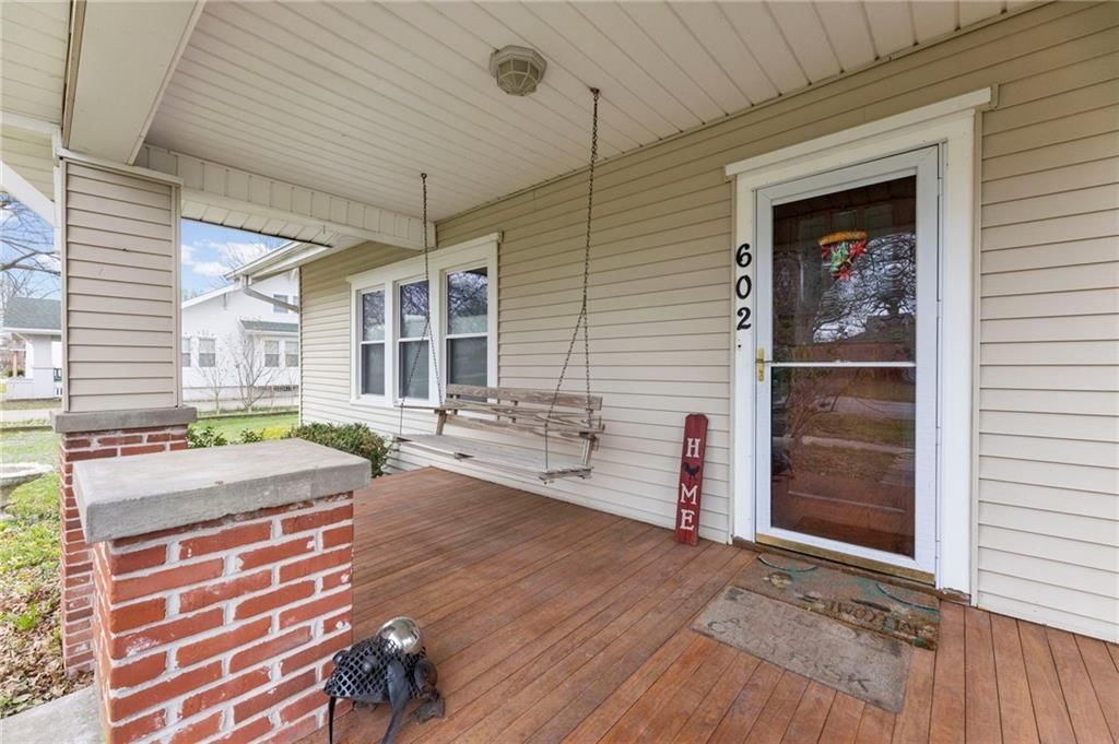 602 Oak Street — photo 3