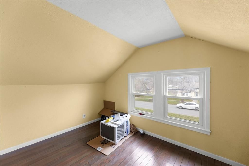 602 Oak Street — photo 30