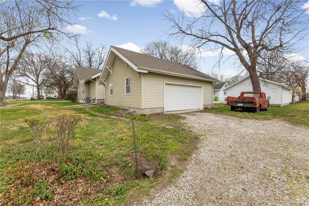 602 Oak Street — photo 42
